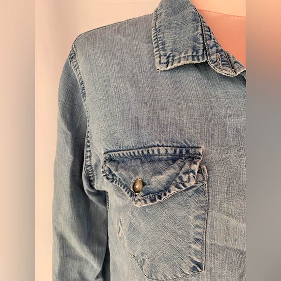 Rails Women’s Denim Shirt (m) - Picture 3 of 5